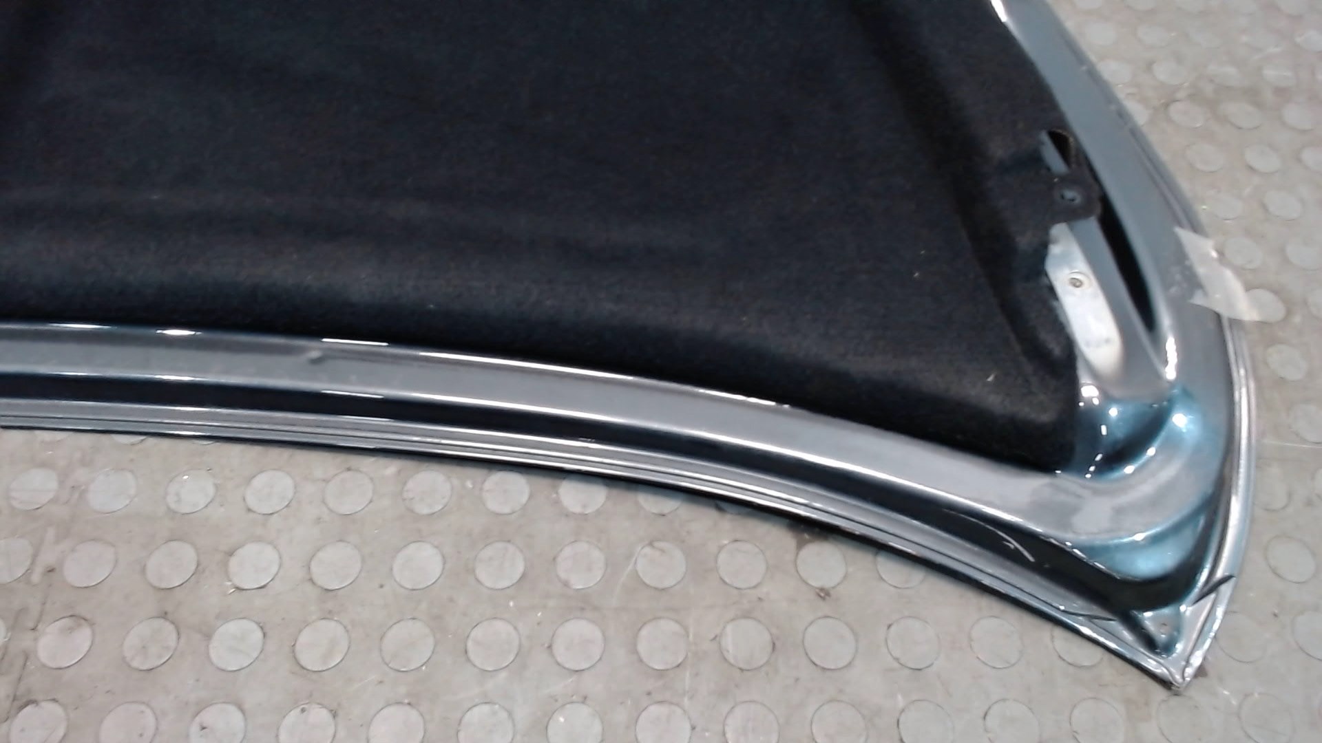 Дверь багажника