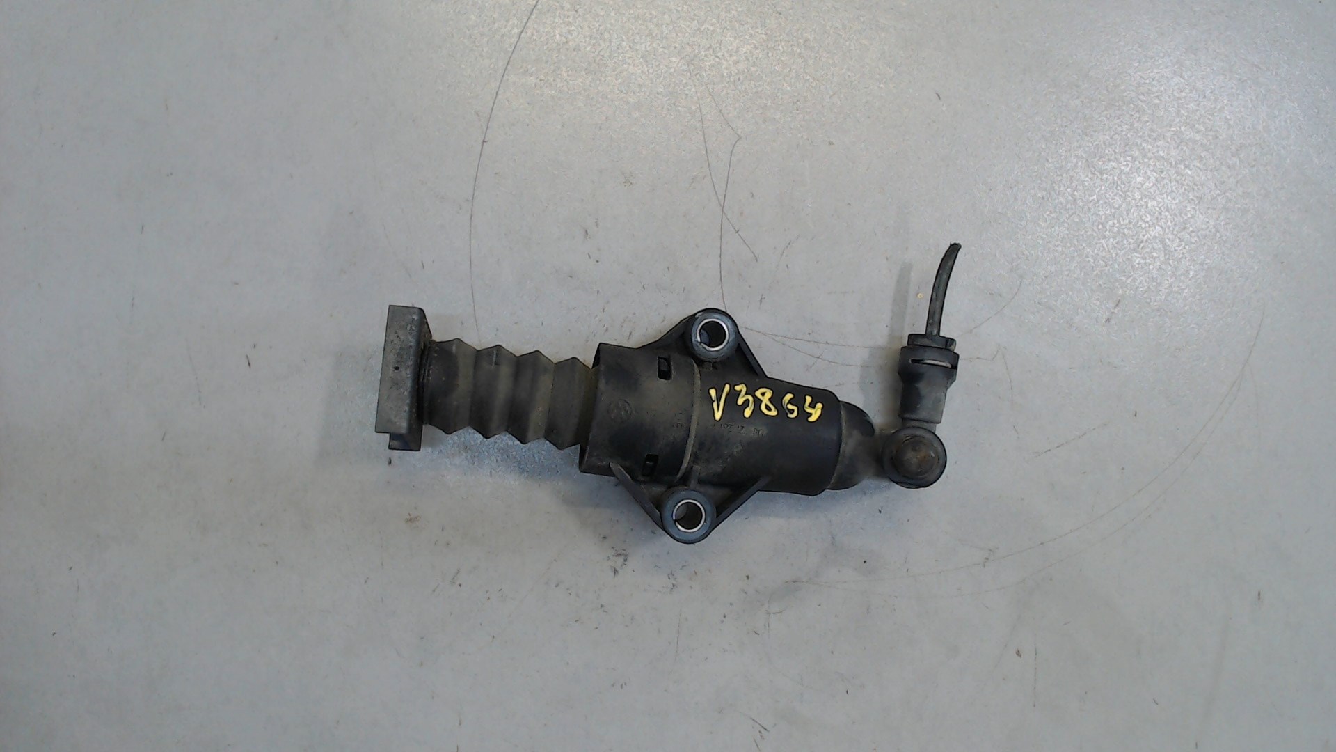 Цилиндр сцепления рабочий