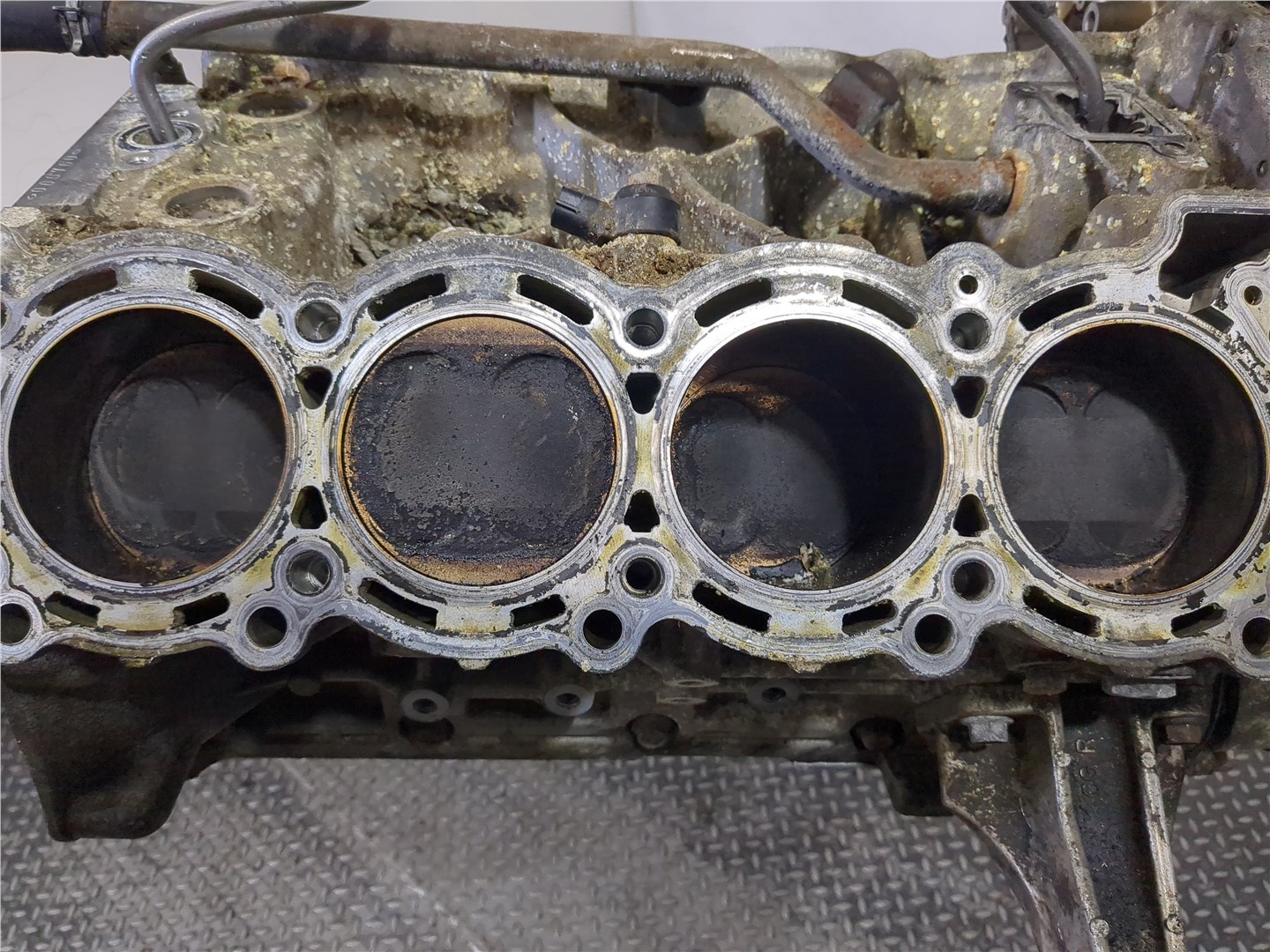 Блок двигателя