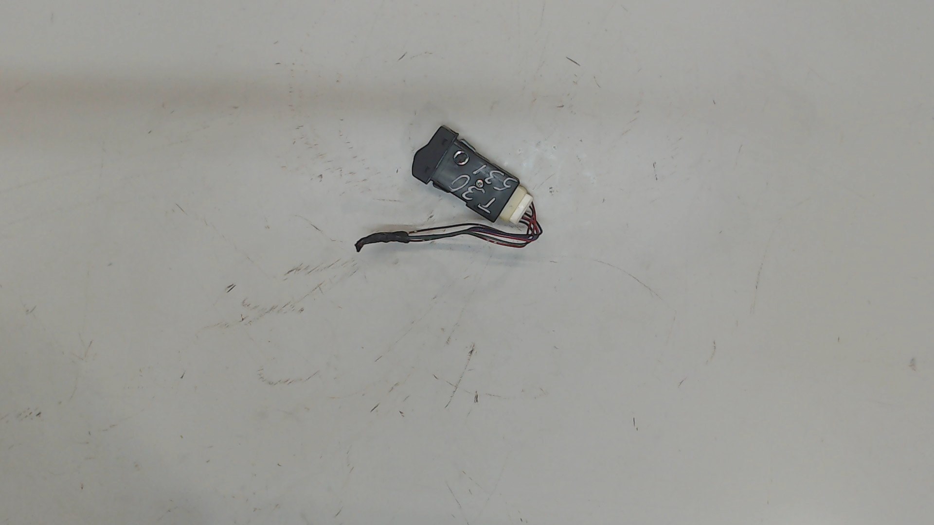 Кнопка корректора фар