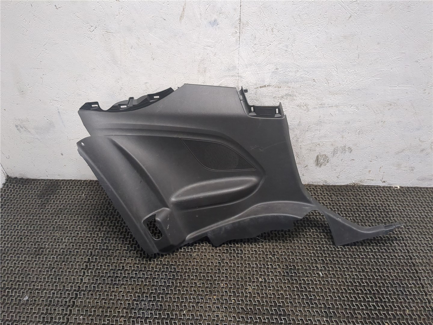 Обшивка салона