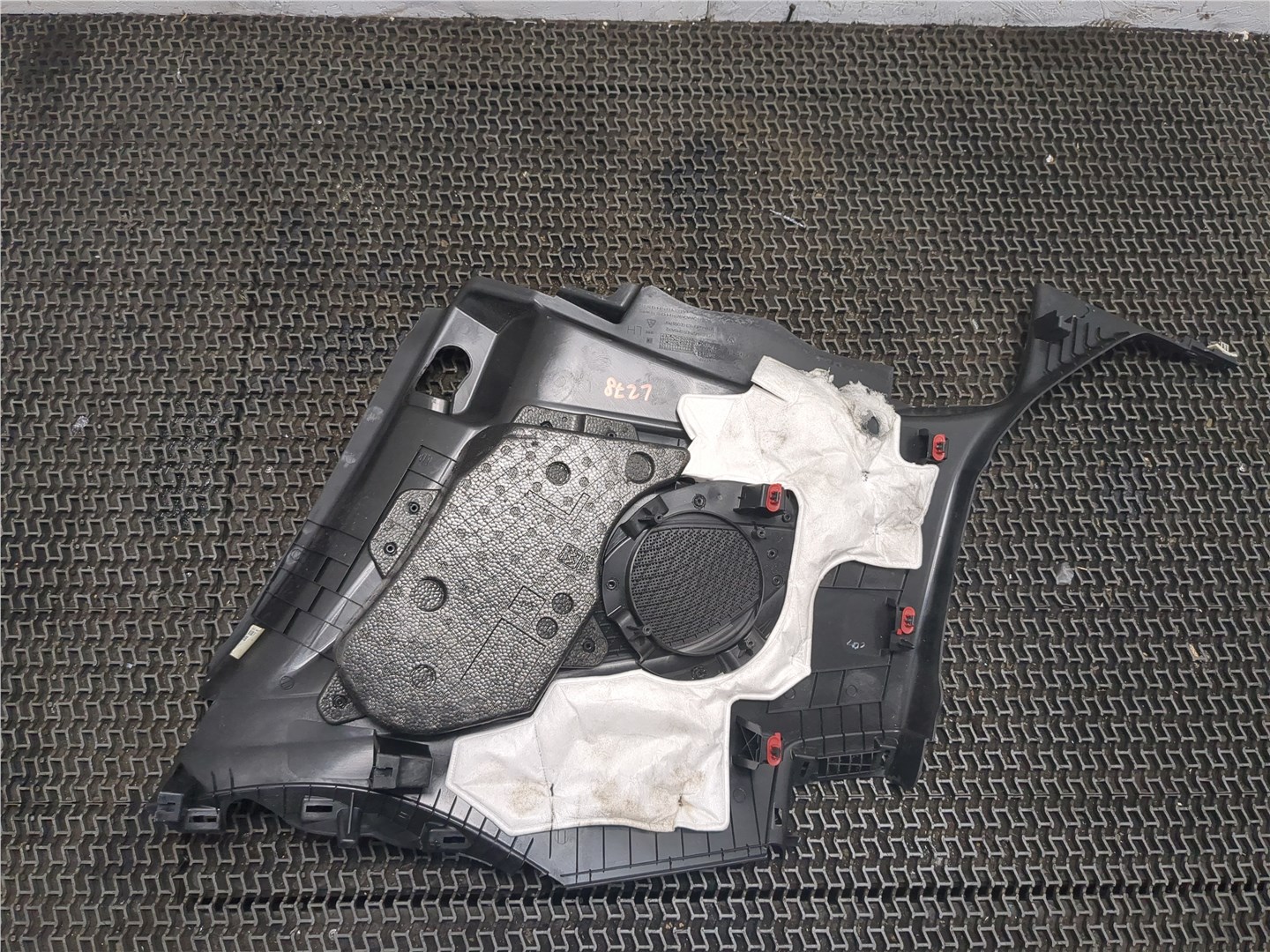 Обшивка салона