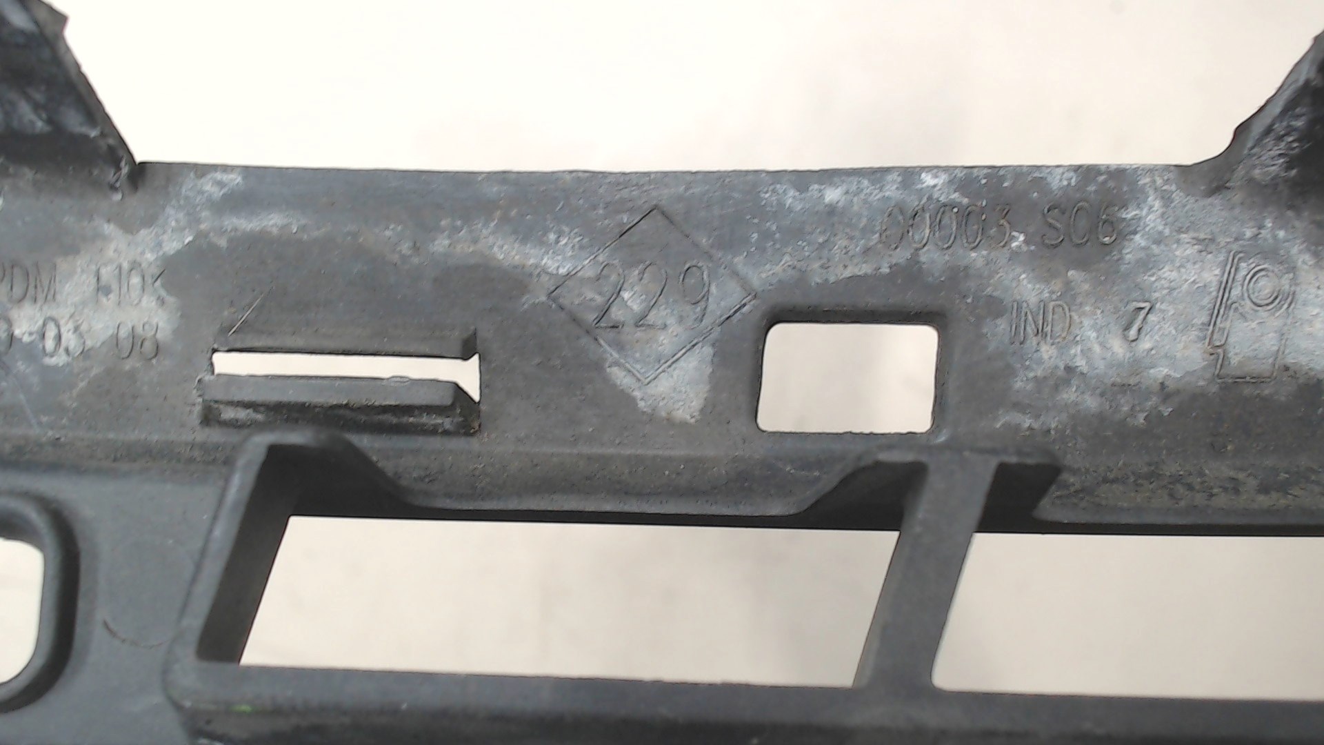 Решетка радиатора