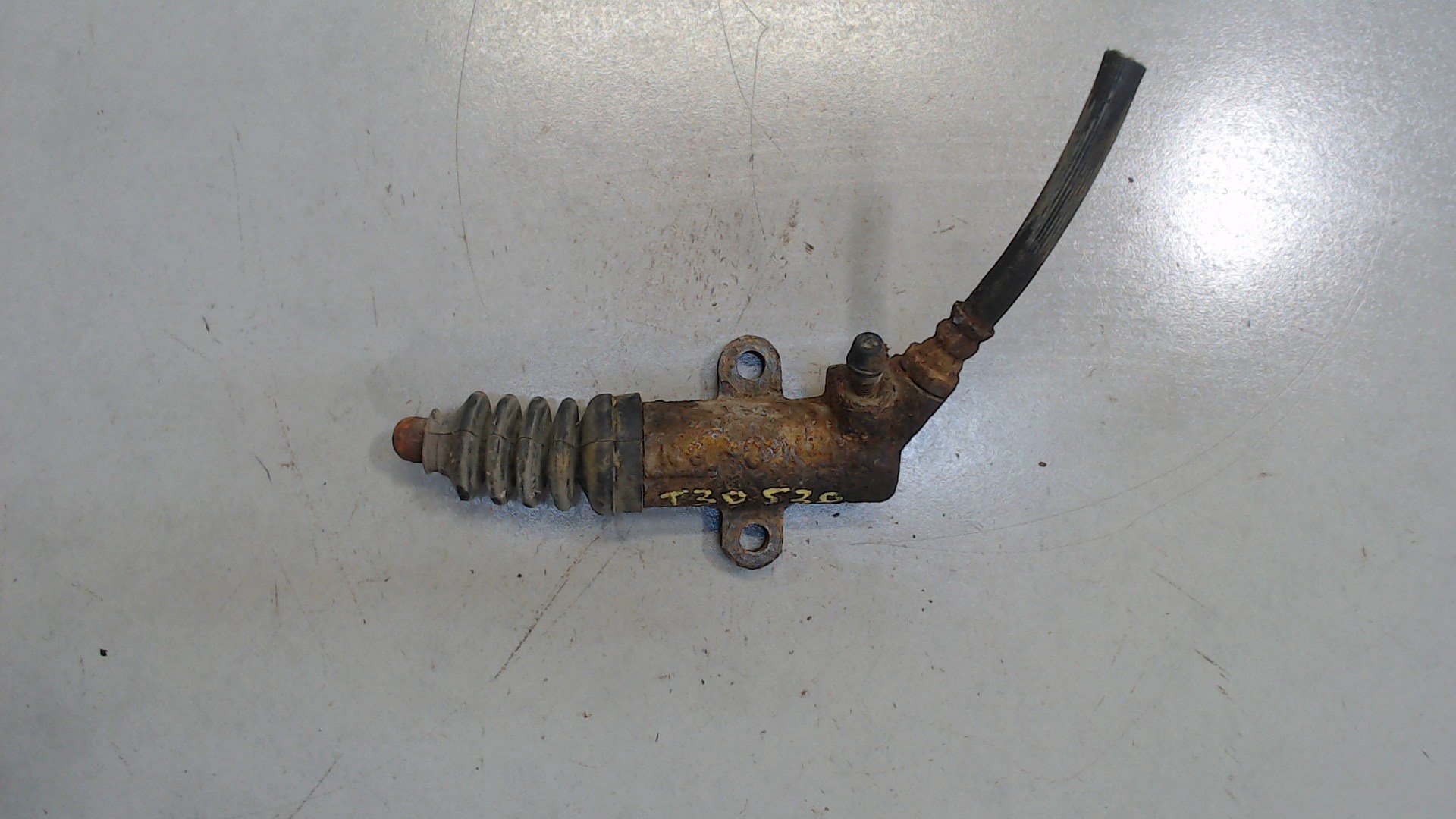 Цилиндр сцепления рабочий