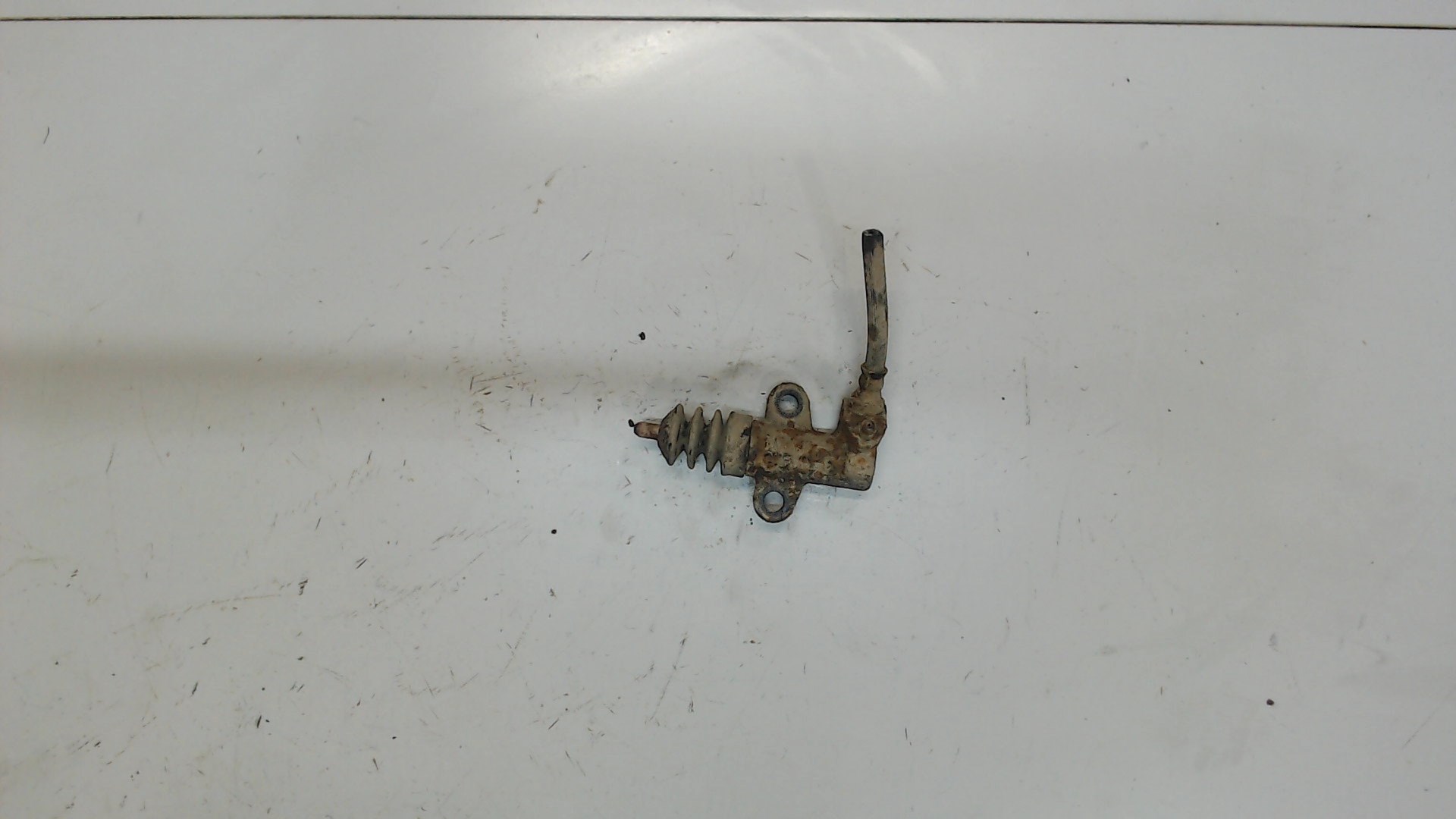 Цилиндр сцепления рабочий