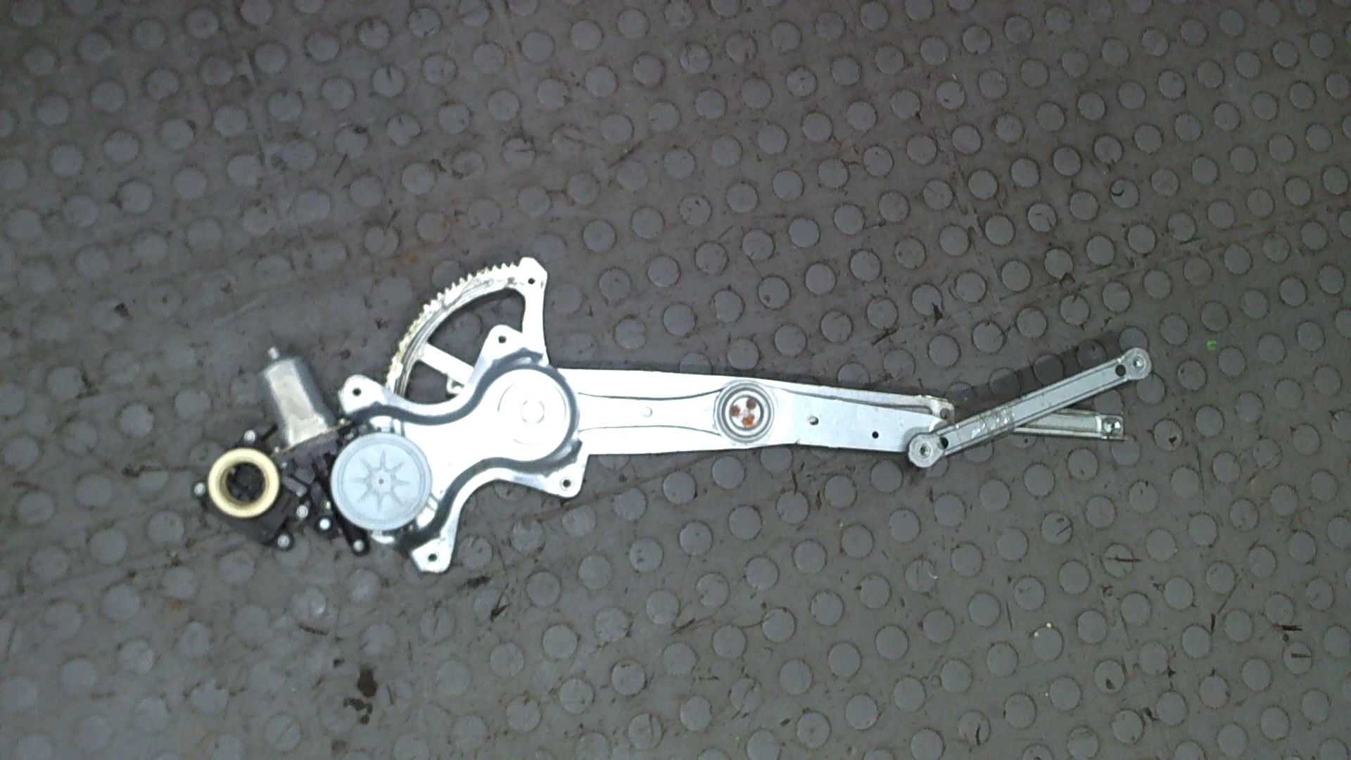 Стеклоподъемник электр. передний правый