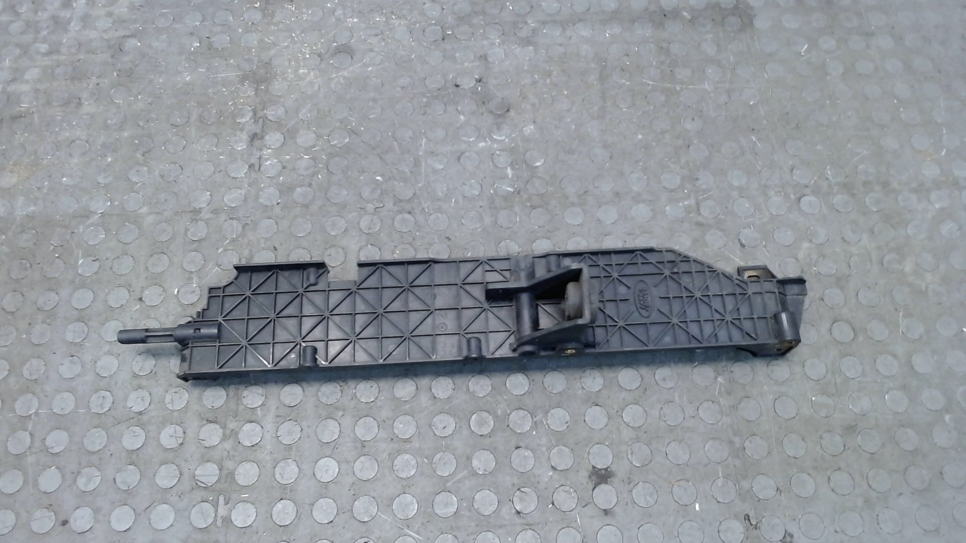 Кронштейн радиатора