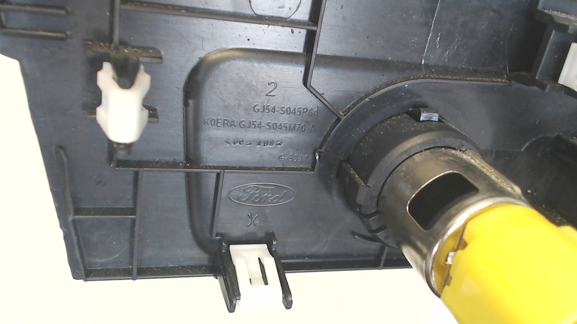Гнездо AUX / USB IN