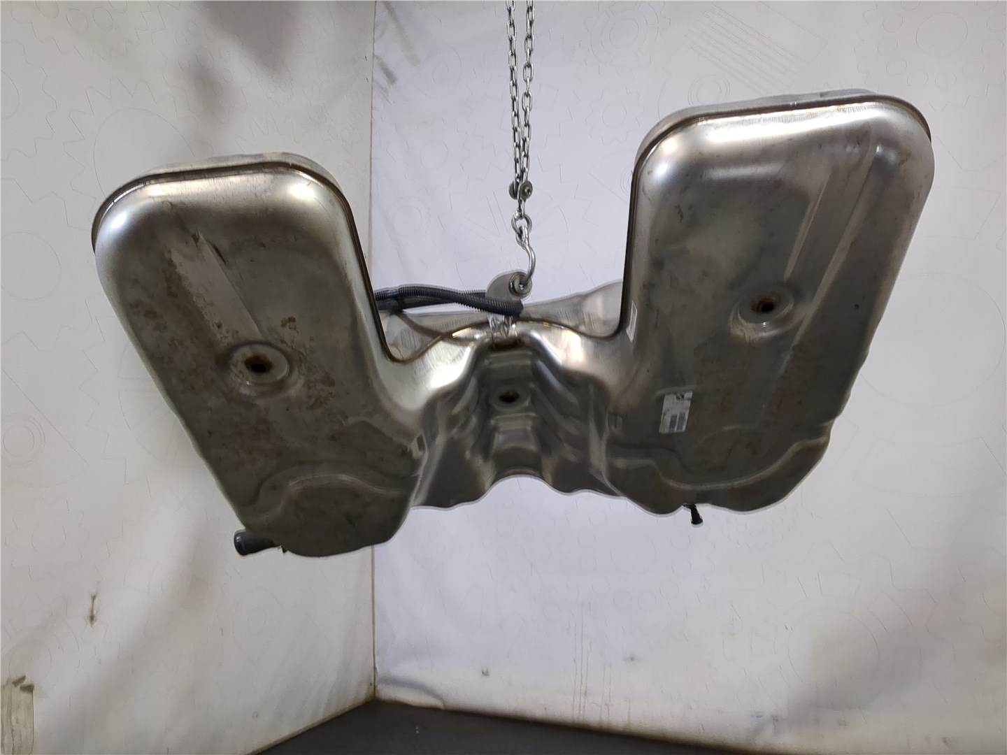 Бак топливный