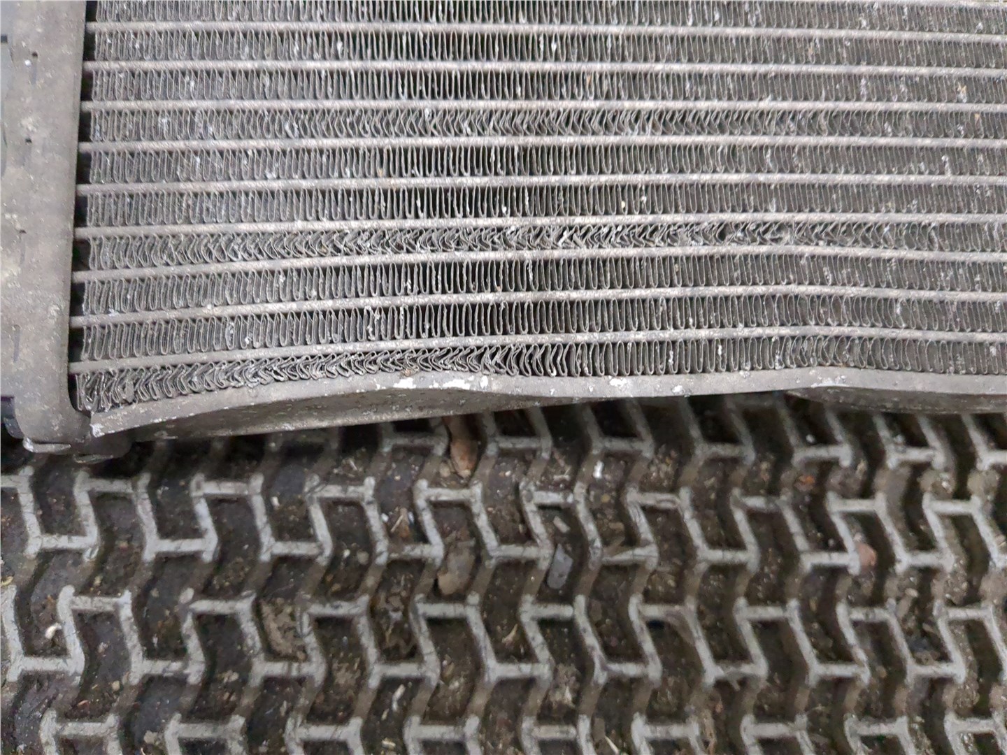 Радиатор охлаждения двигателя основной