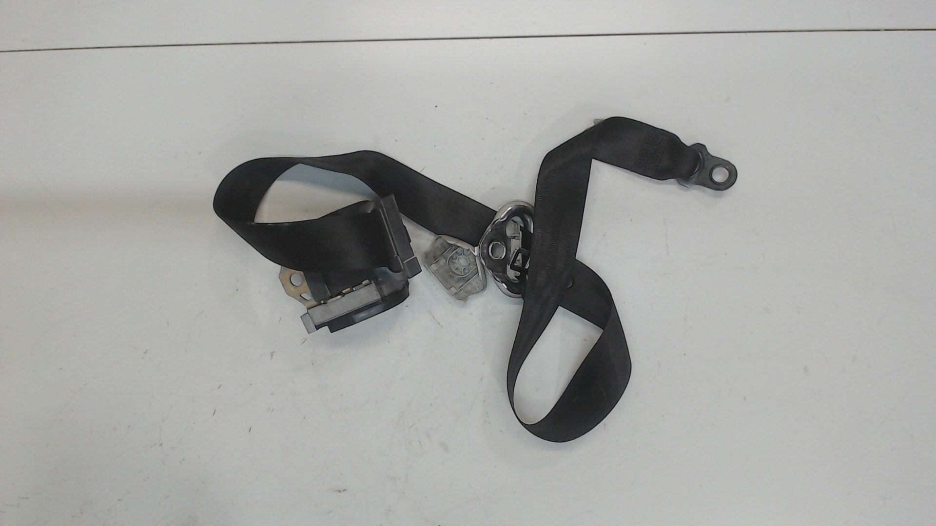 Ремень безопасности