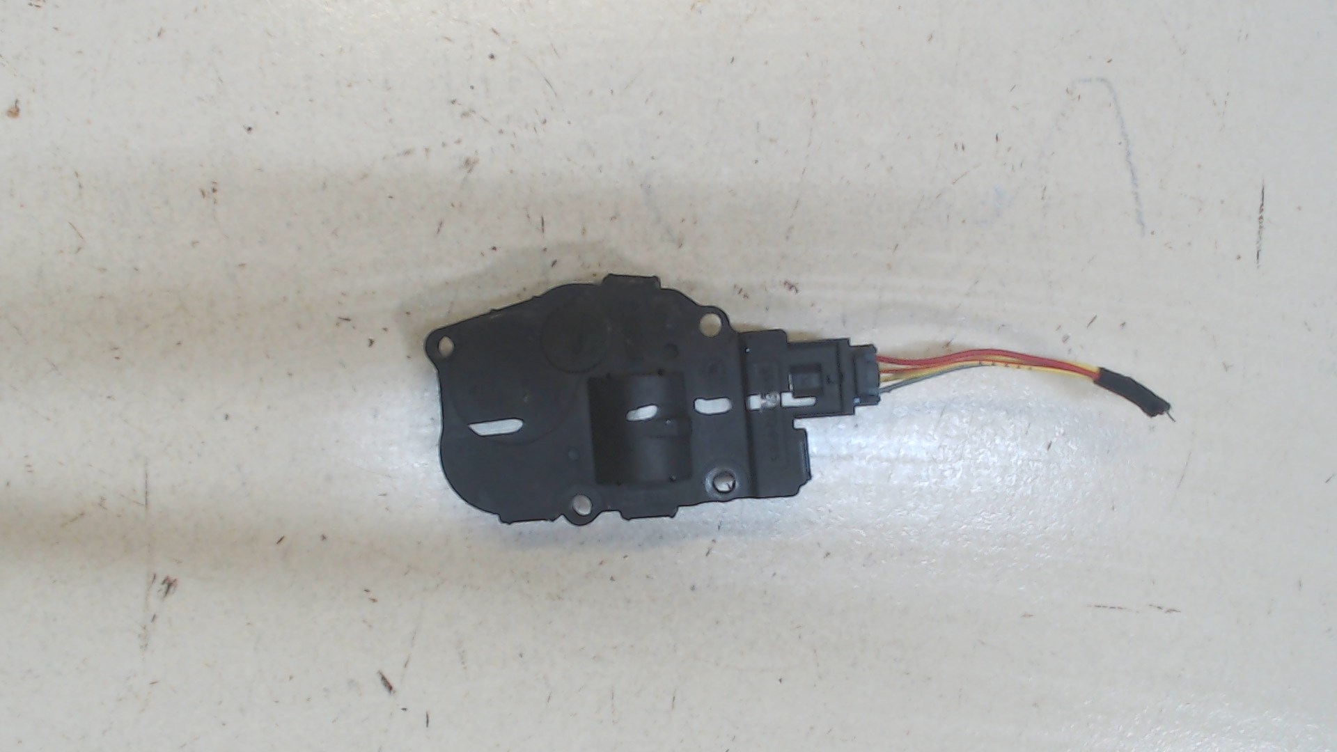 Моторчик заслонки печки