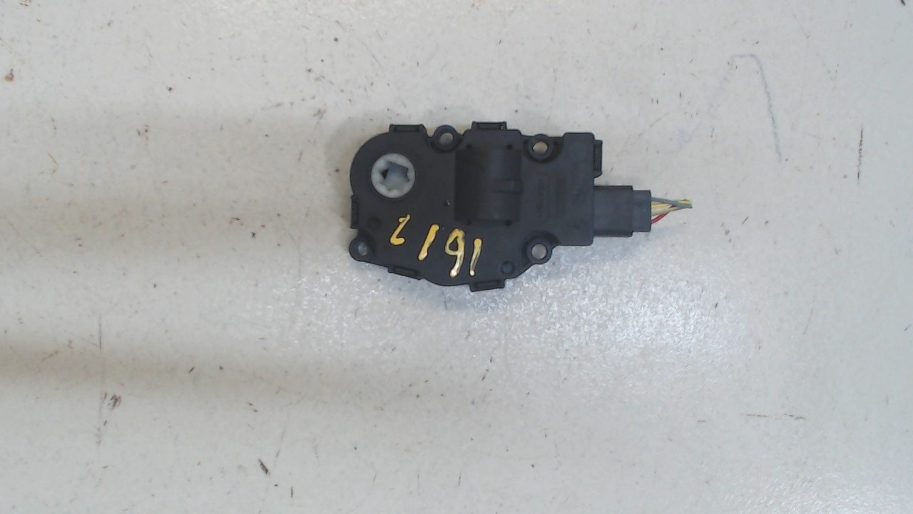 Моторчик заслонки печки