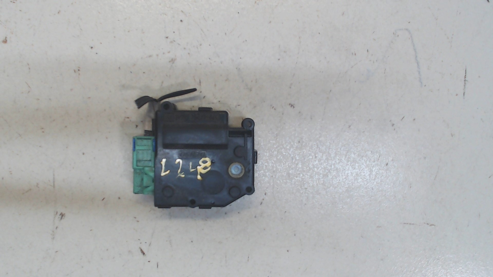 Моторчик заслонки печки