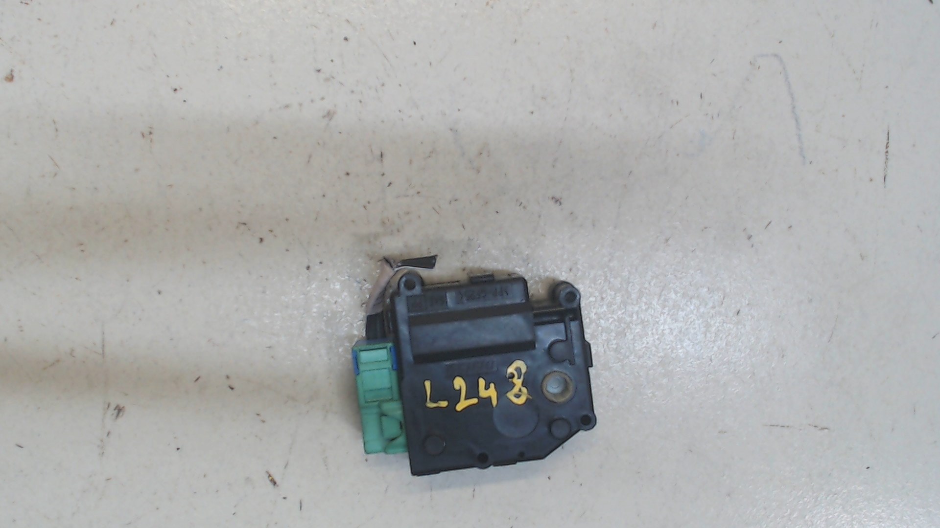 Моторчик заслонки печки