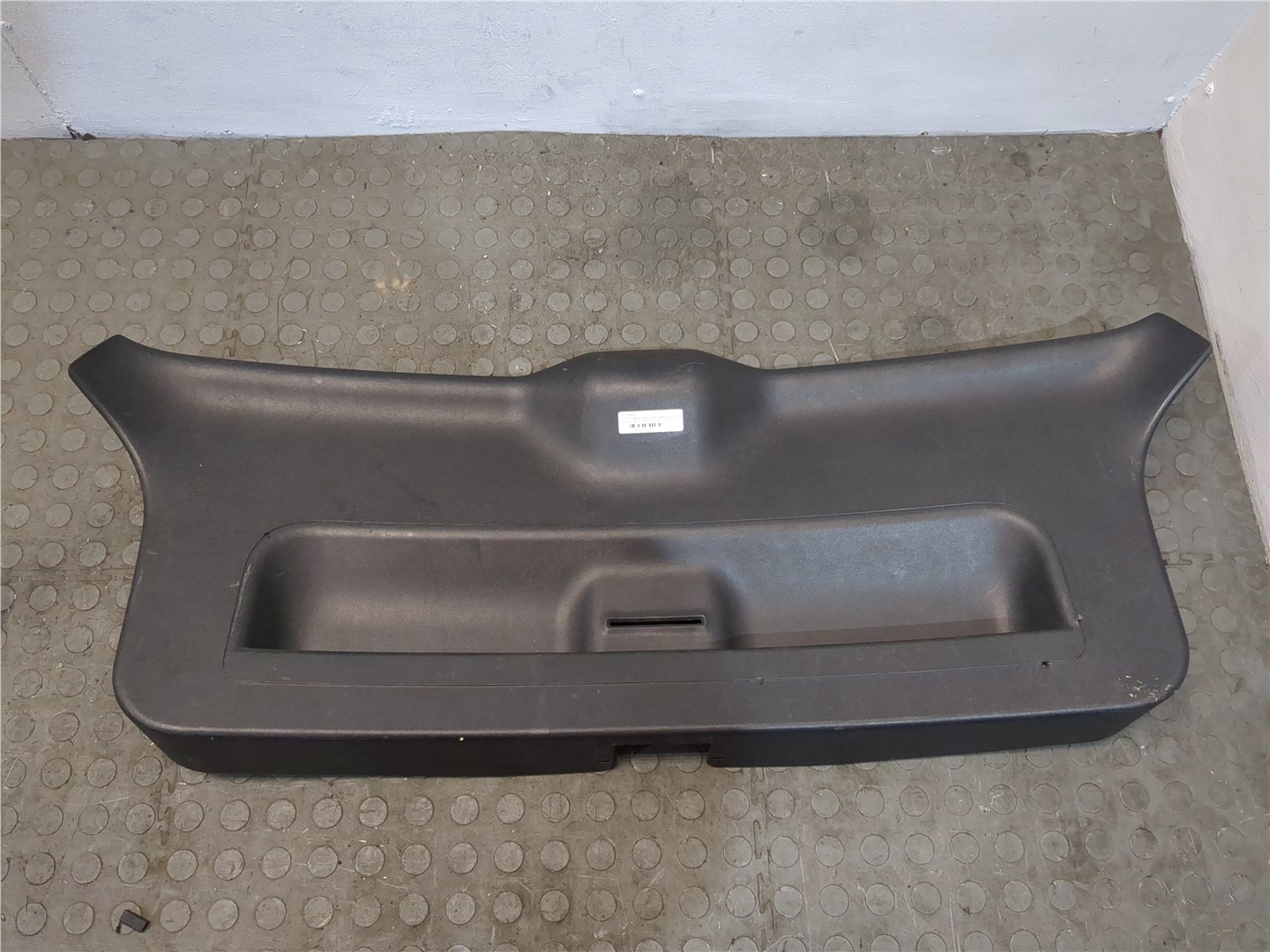 Обшивка двери багажника