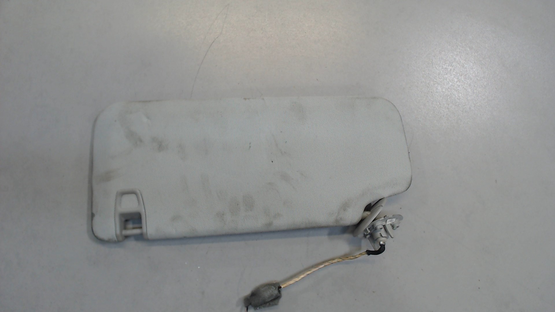 Козырек солнцезащитный