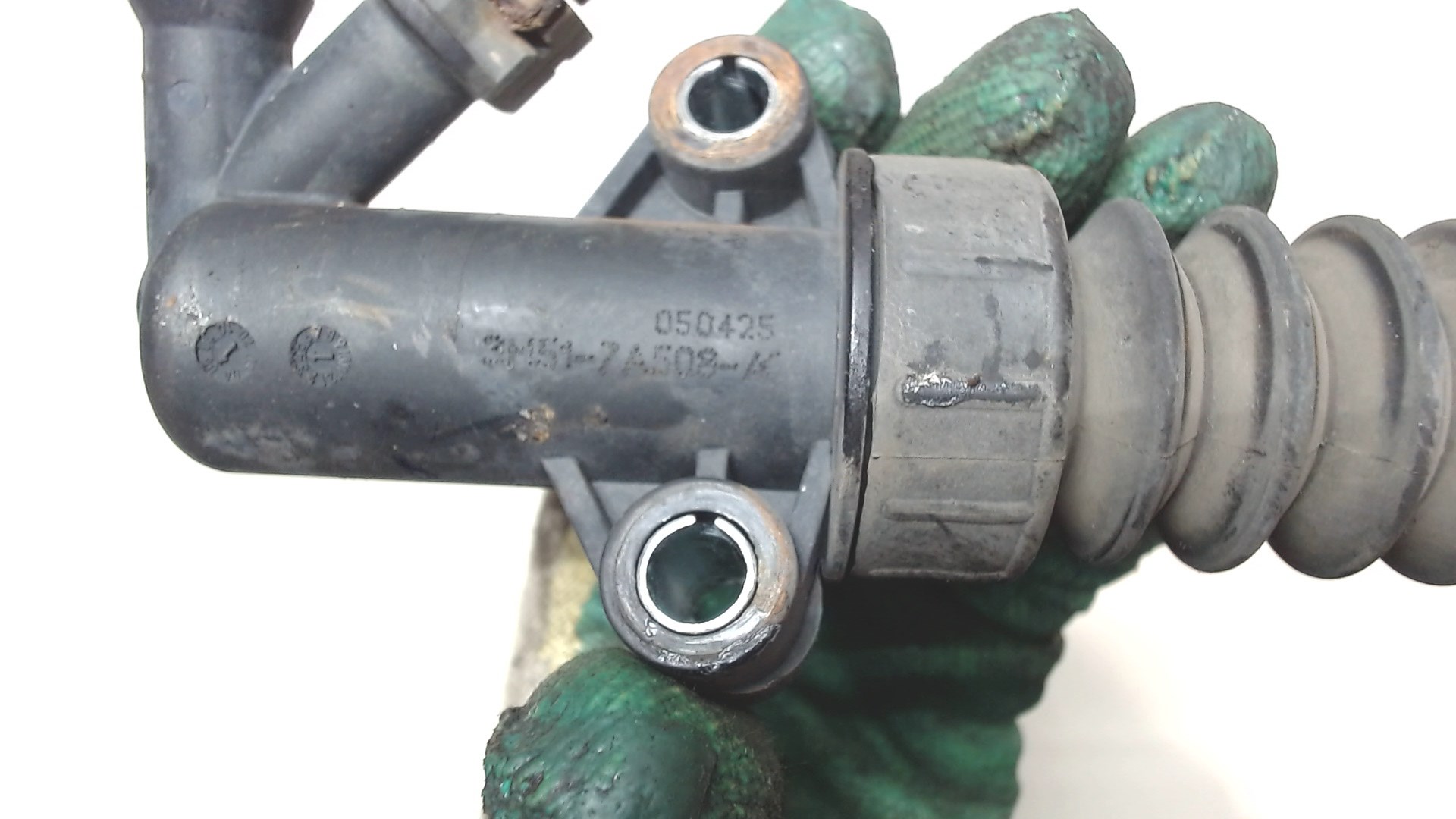 Цилиндр сцепления главный