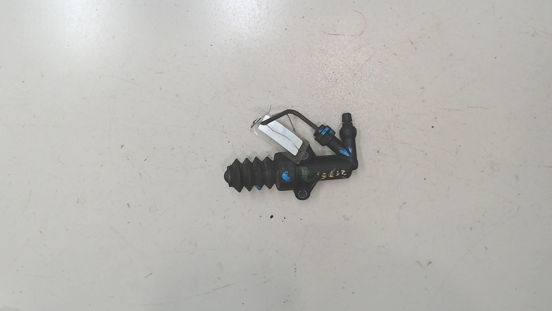 Цилиндр сцепления главный