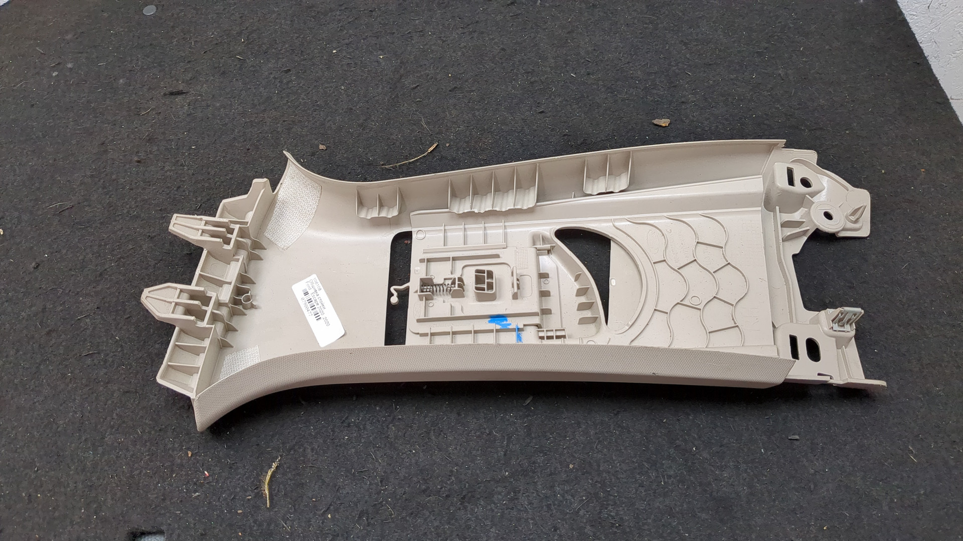 Обшивка стойки