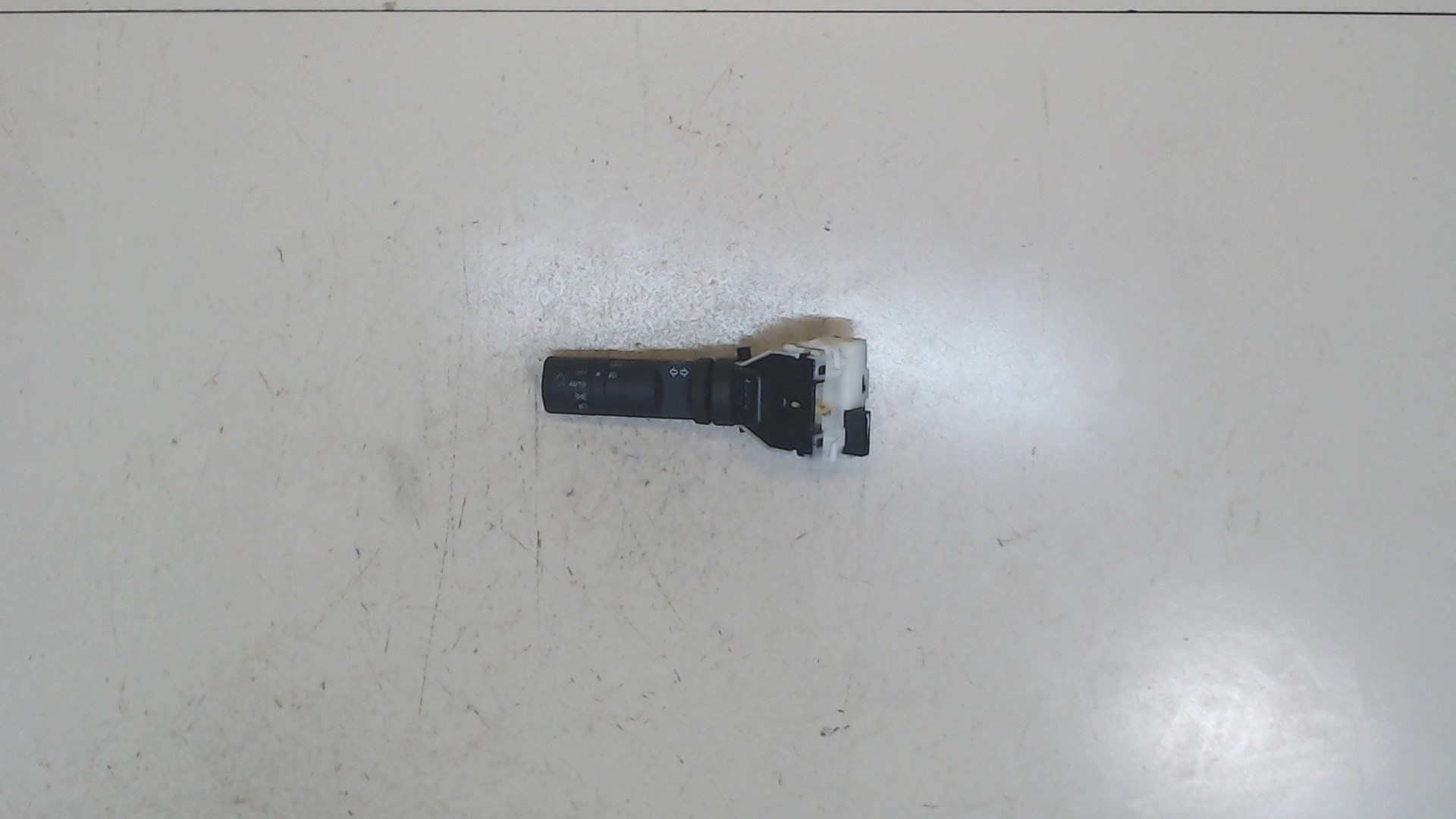 Переключатель поворотов подрулевой