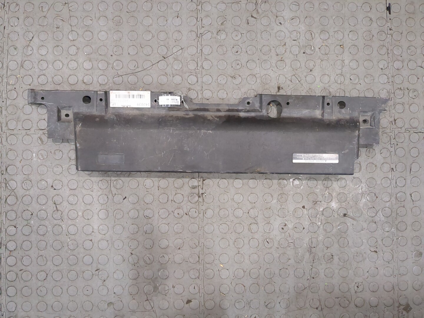 Кожух замка капота для QX56/QX80 (Z62) 2010-2024