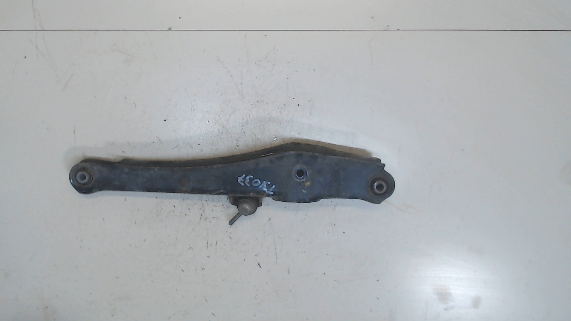 Рычаг задний правый