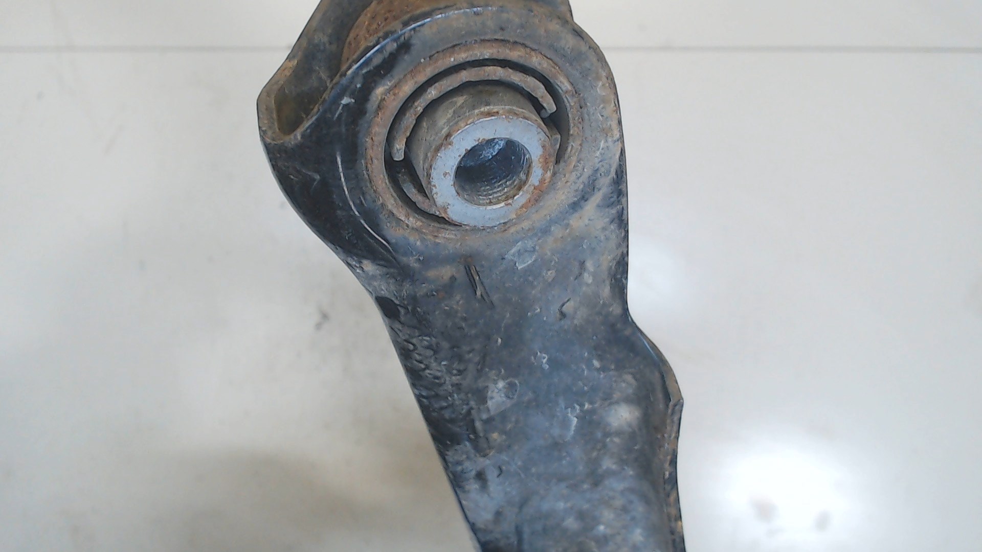 Рычаг задний правый