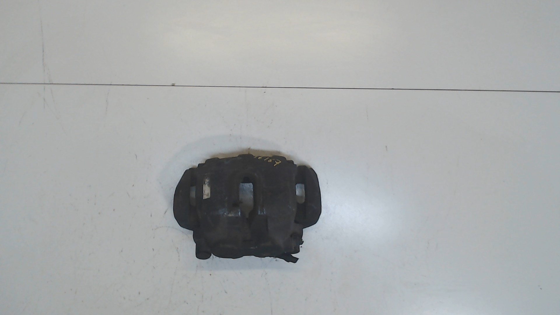 Суппорт передний левый