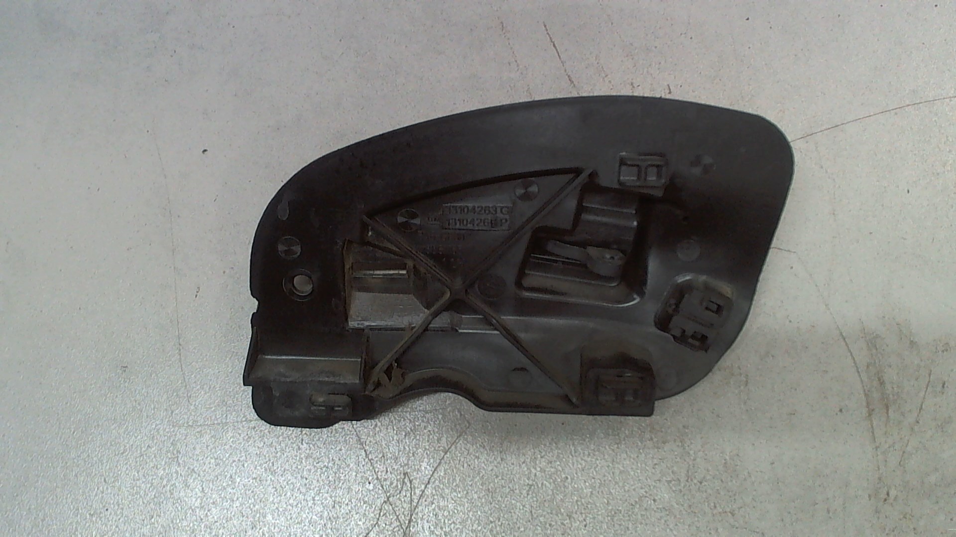 Ручка двери передней внутренняя левая