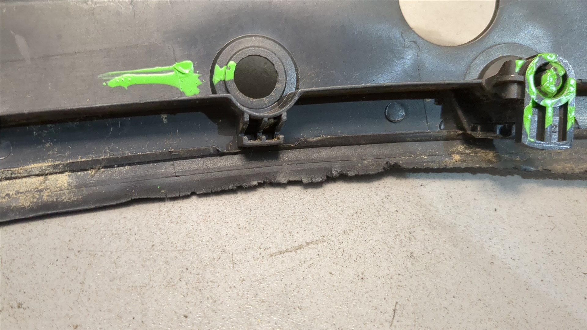 Решетка стеклоочистителей (Жабо)