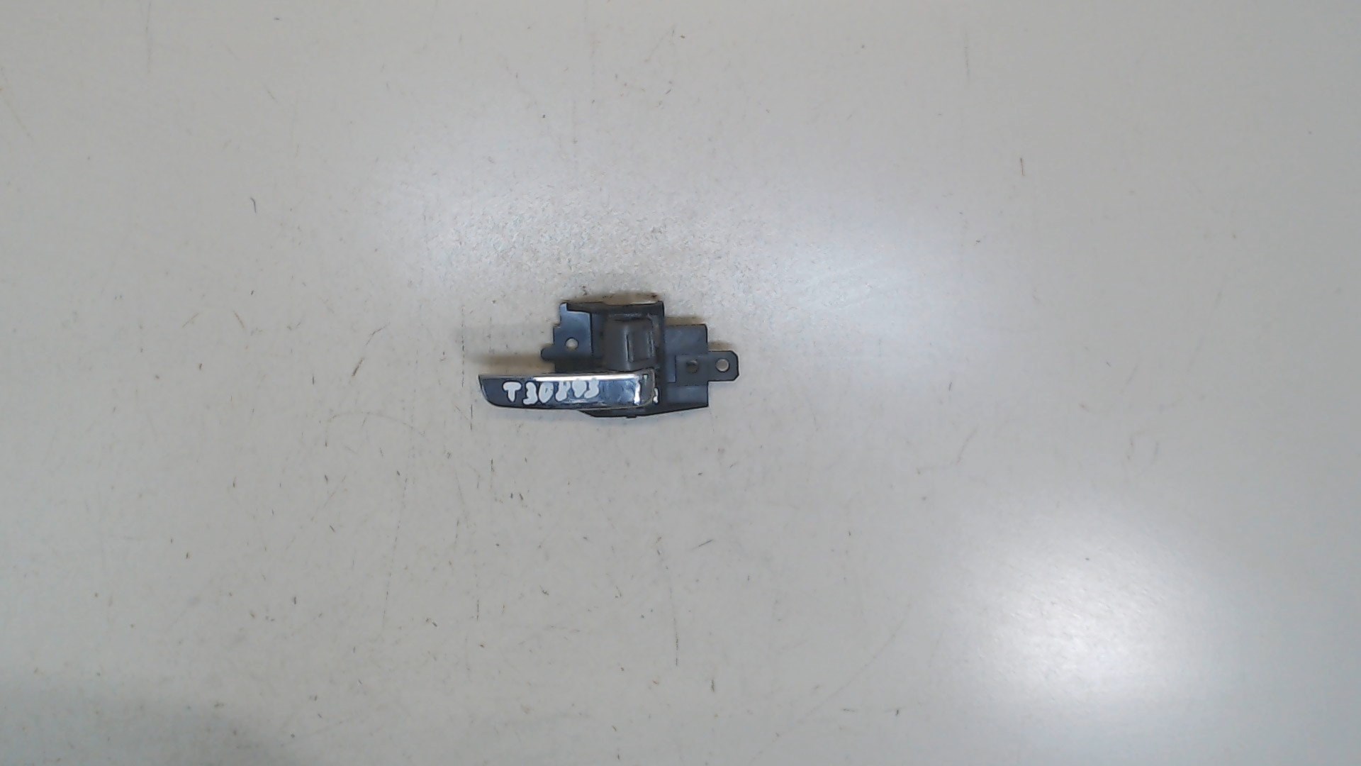 Ручка двери передней внутренняя правая