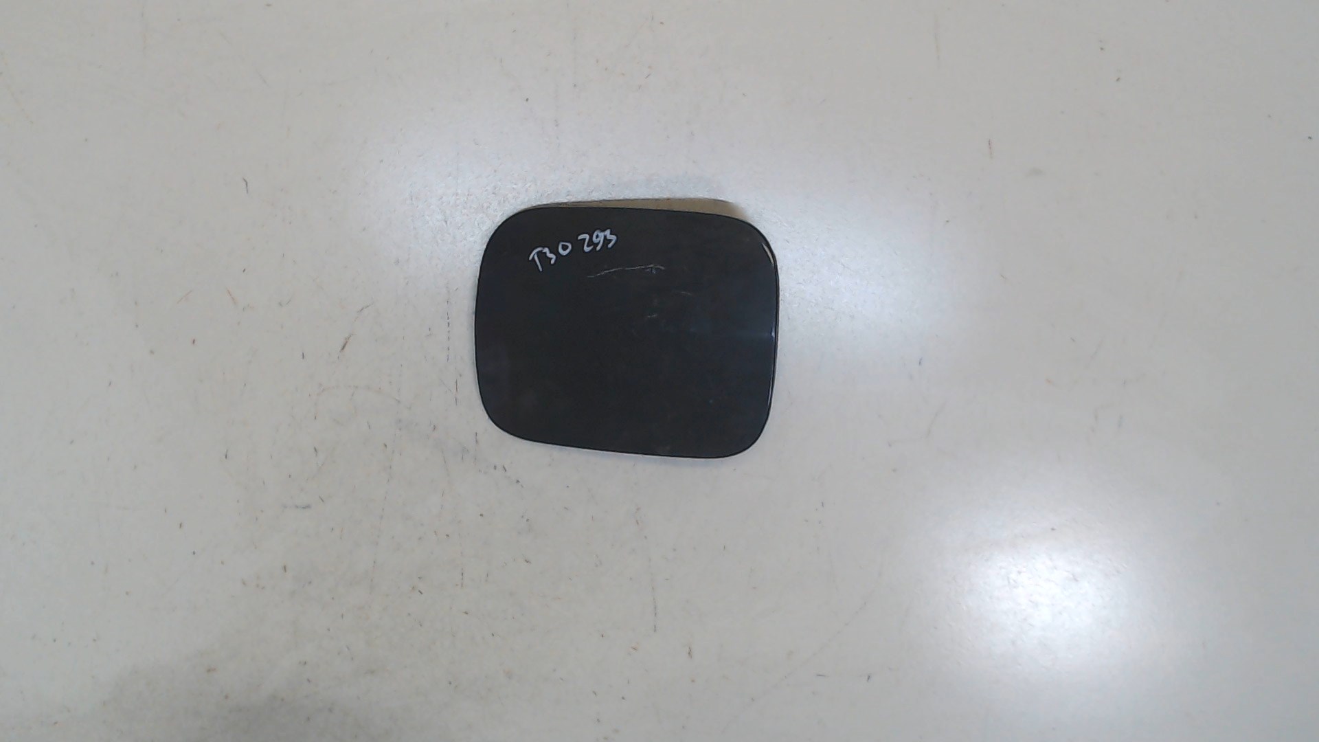 Лючок бензобака