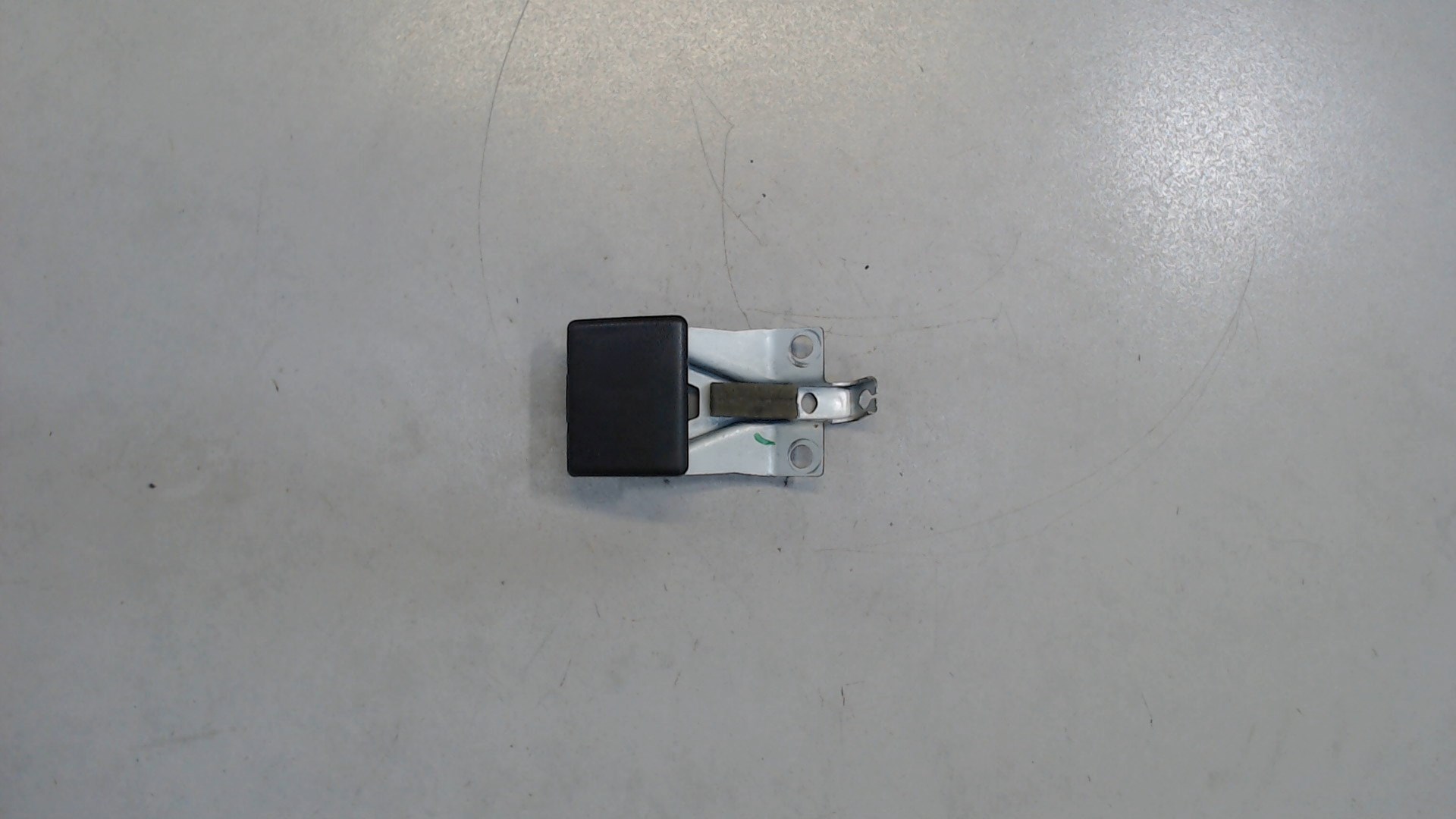 Ручка открывания капота