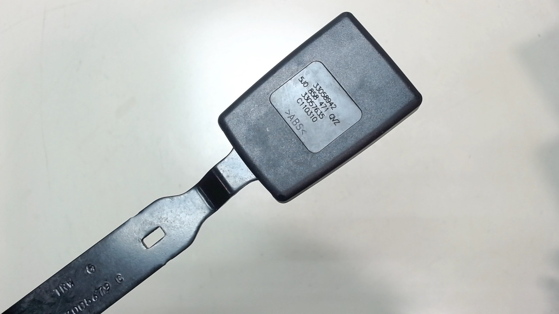 Ответная часть ремня безопасности