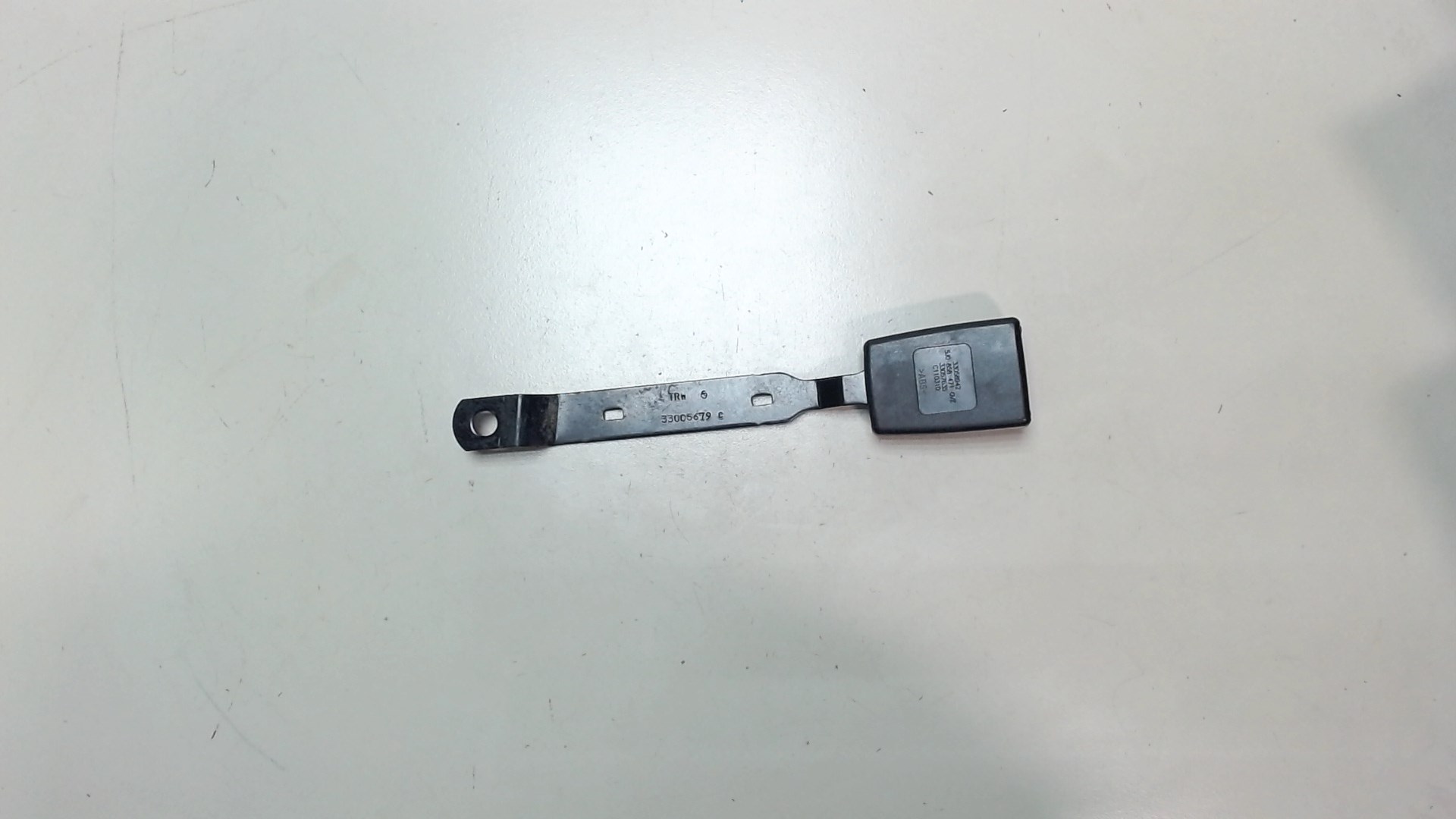 Ответная часть ремня безопасности