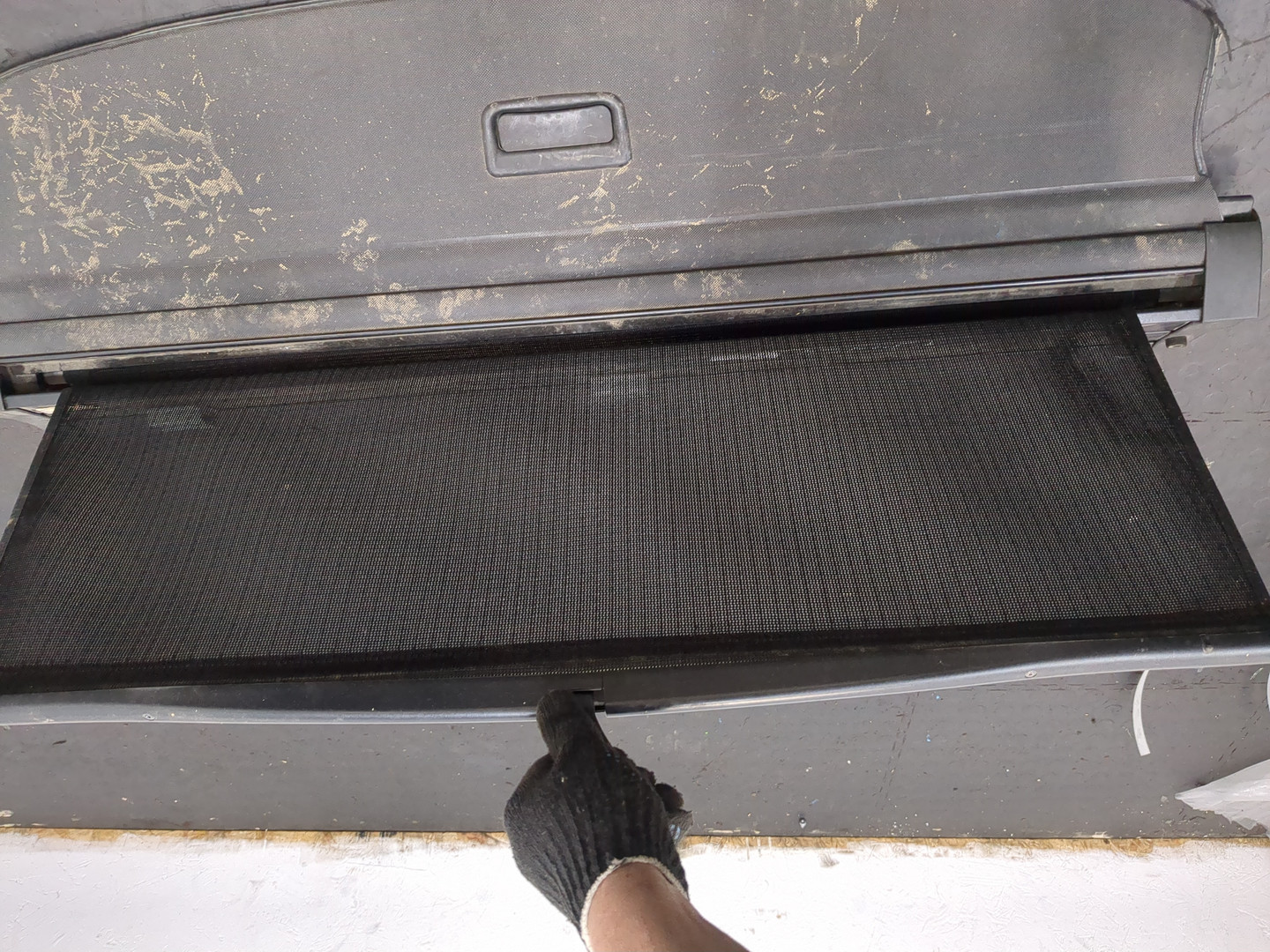 Шторка багажника