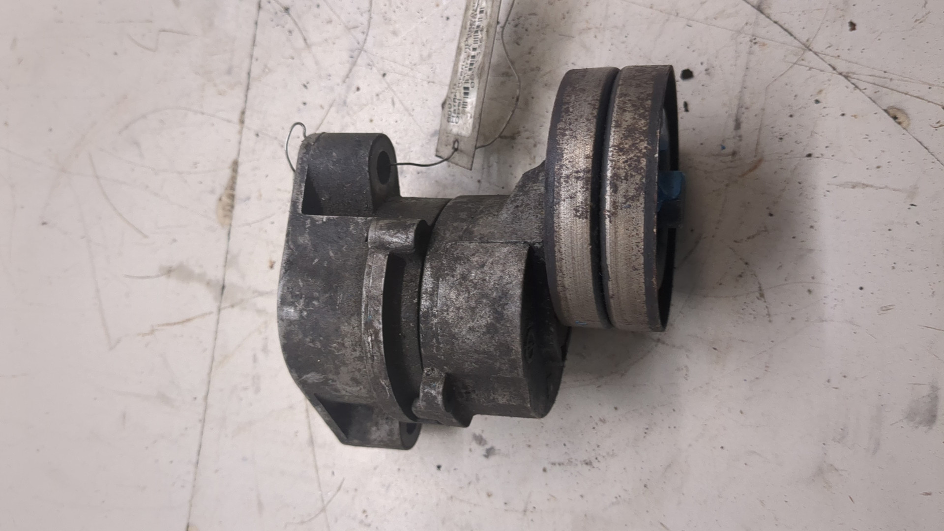 Натяжитель ремня