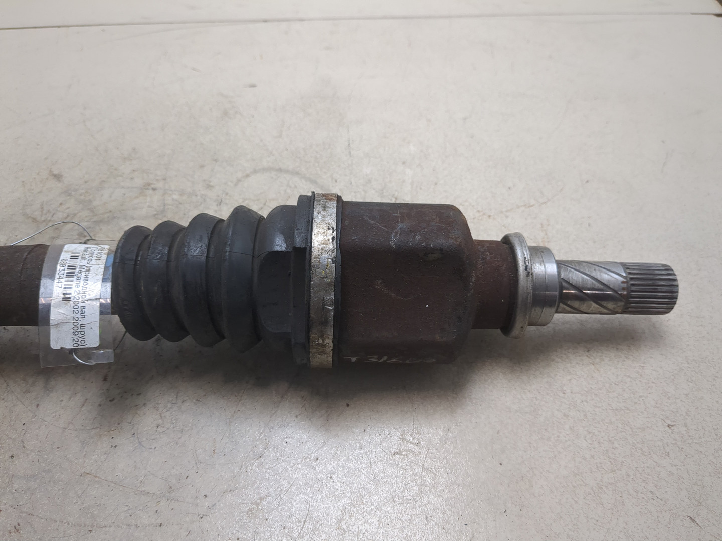 Полуось передняя левая