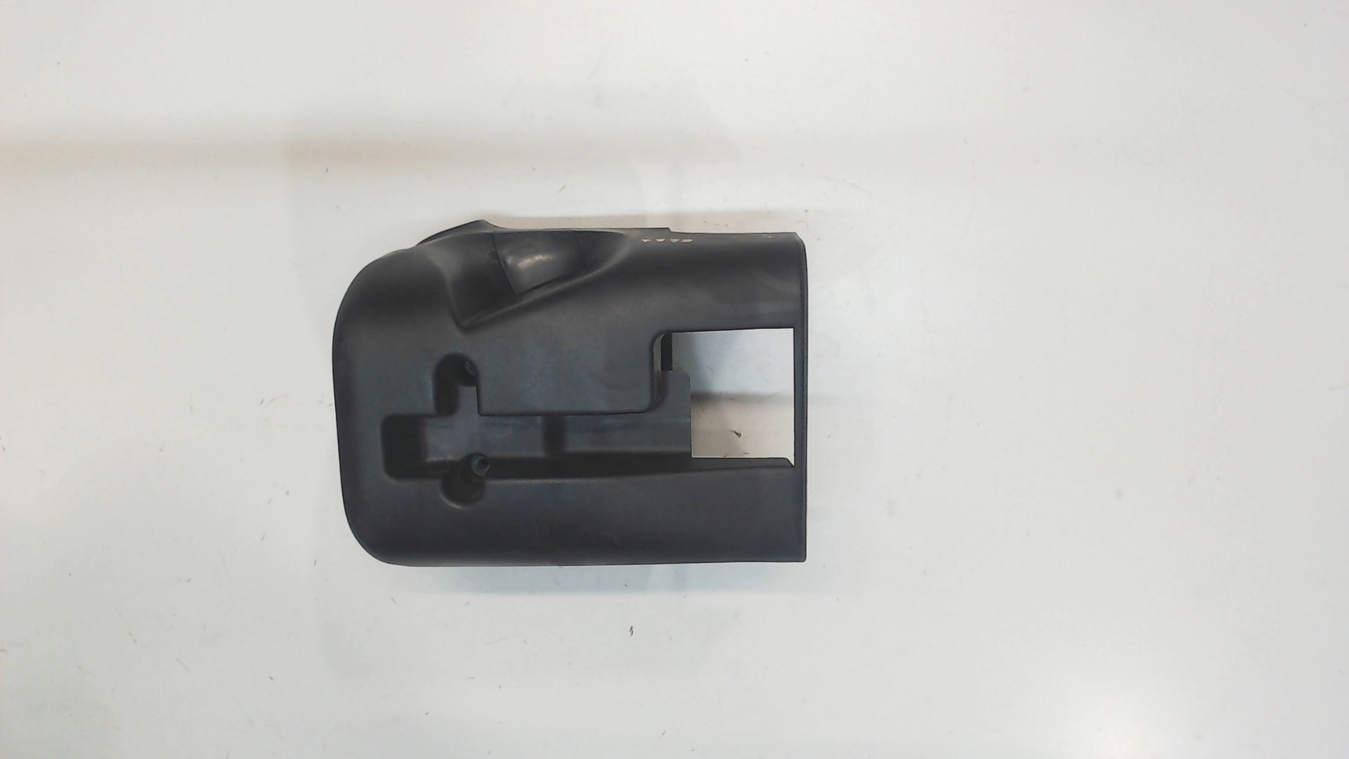 Кожух рулевой колонки