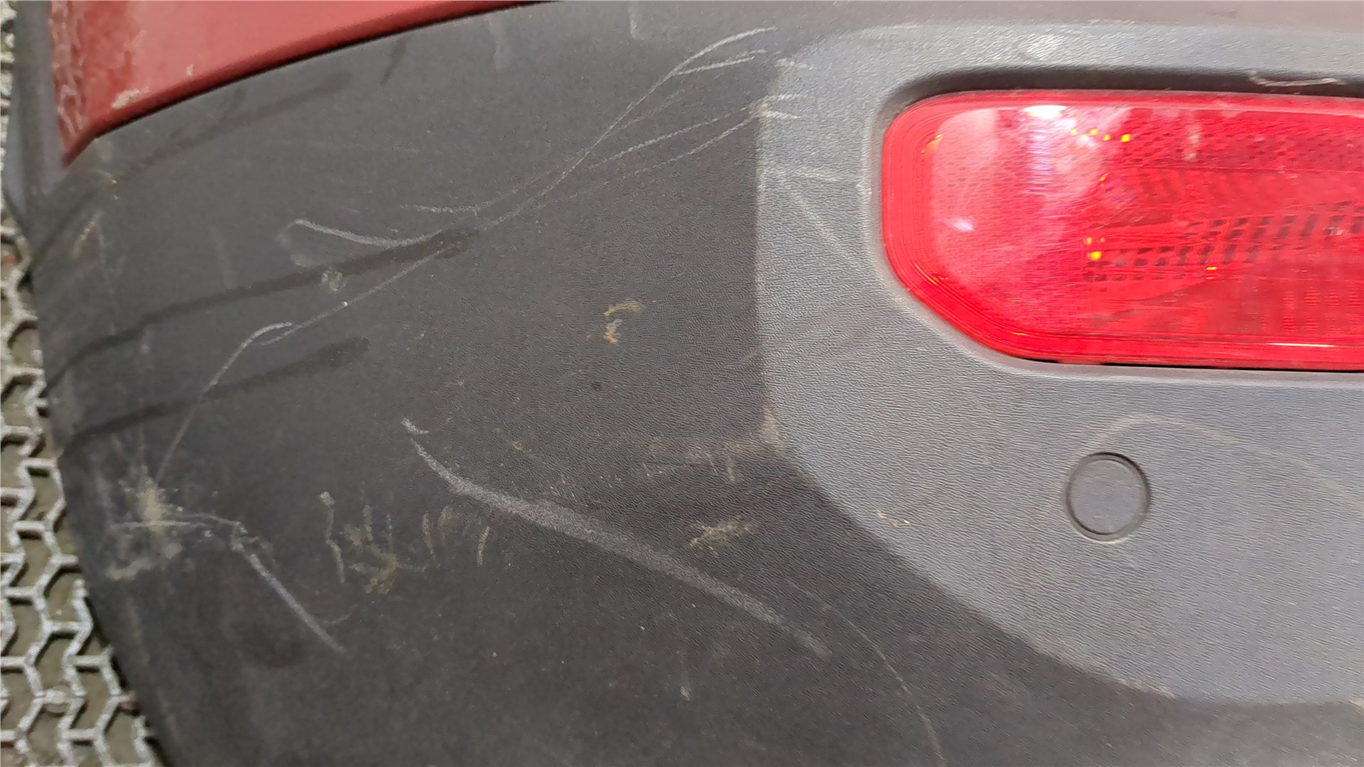 Бампер задний