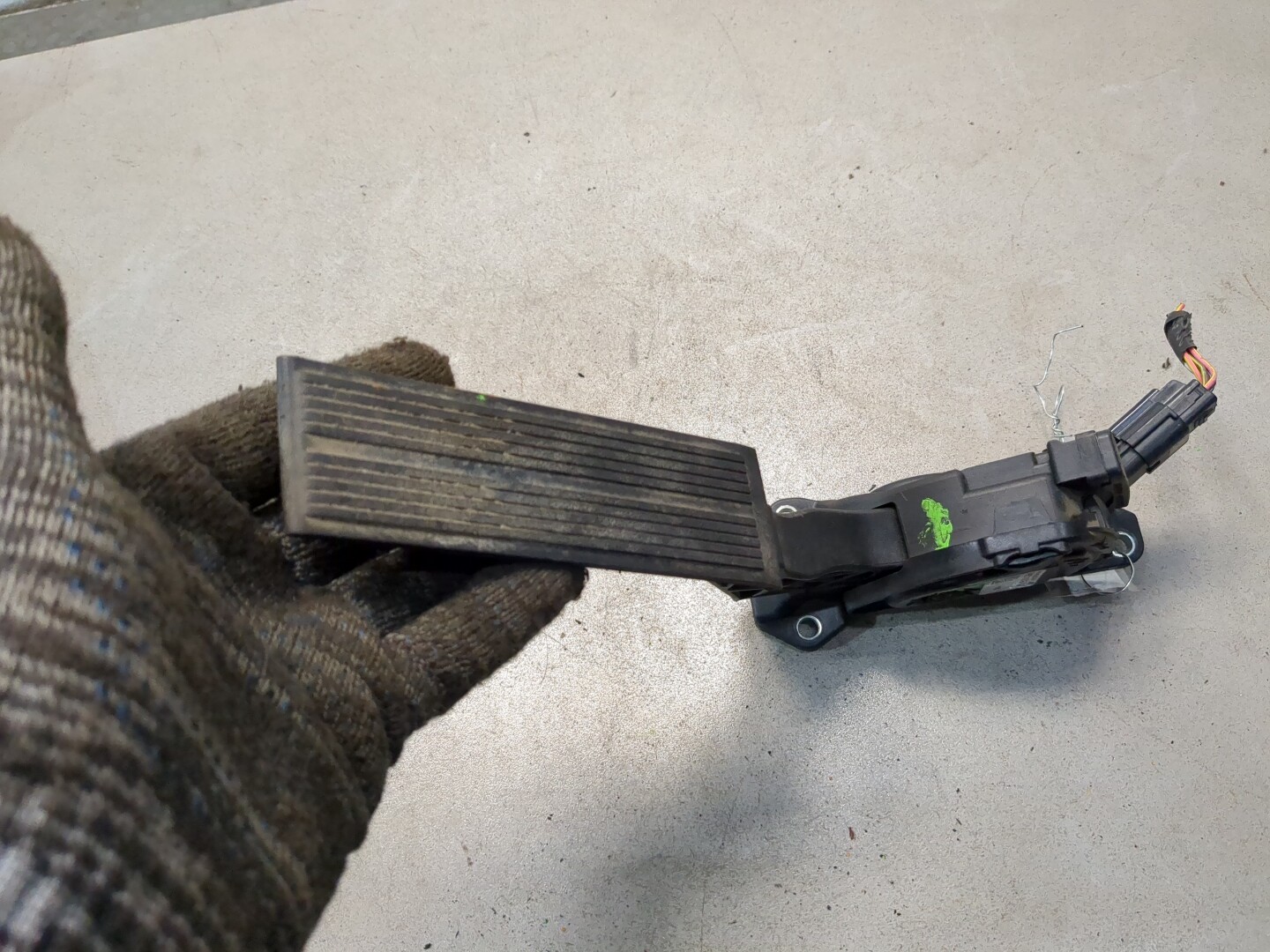 Педаль газа