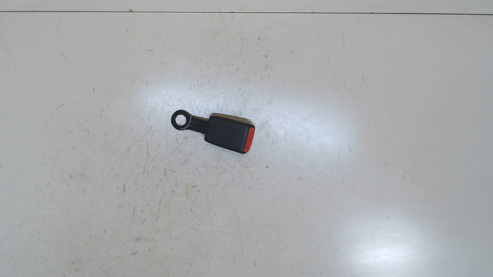 Ответная часть ремня безопасности