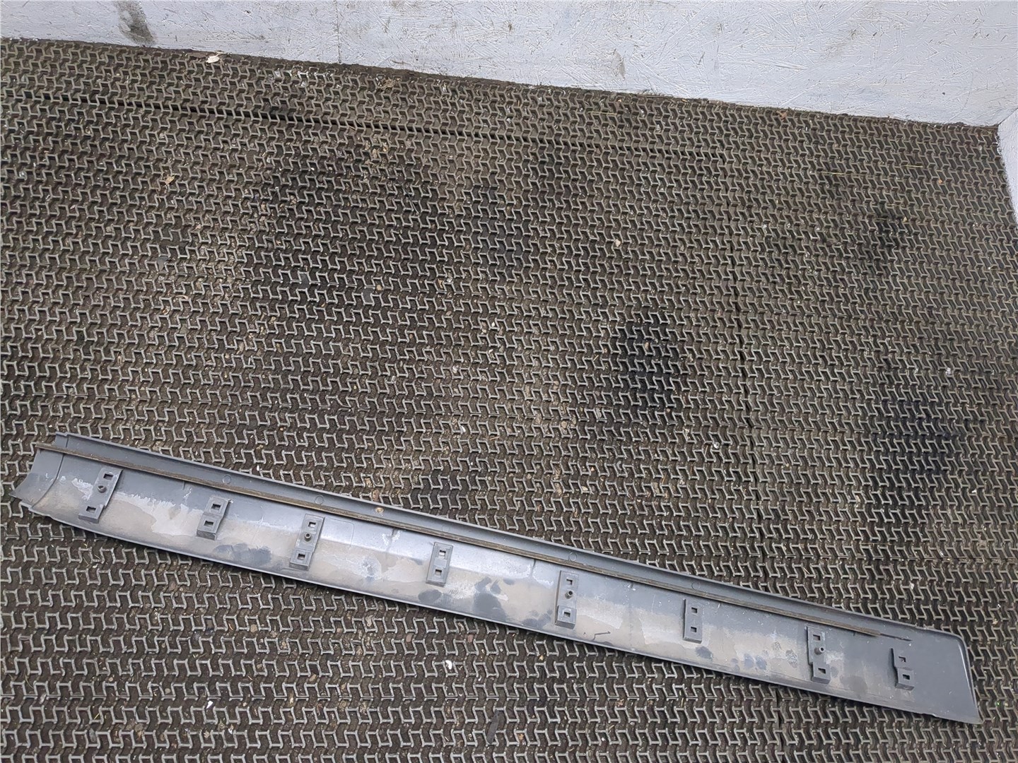 Молдинг крыши правый