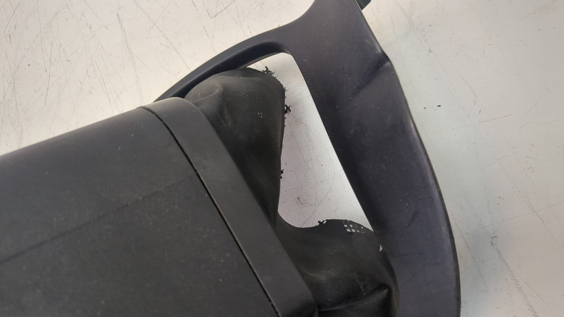 Кожух рулевой колонки