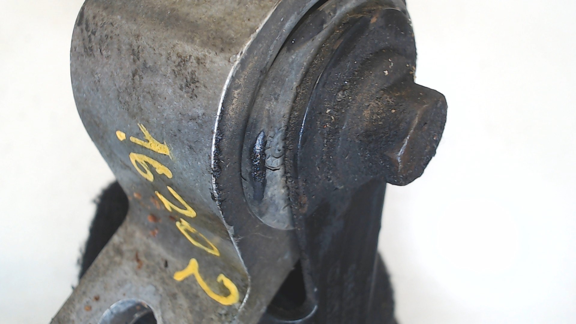 Опора двигателя