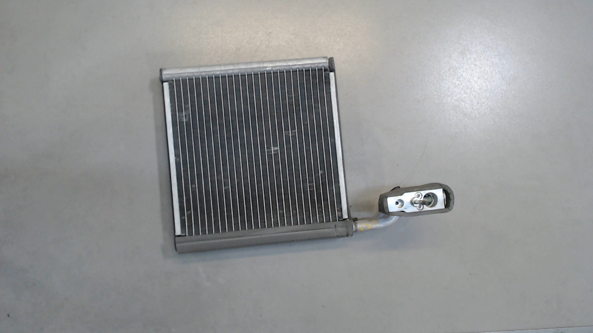 Радиатор кондиционера / конденсер