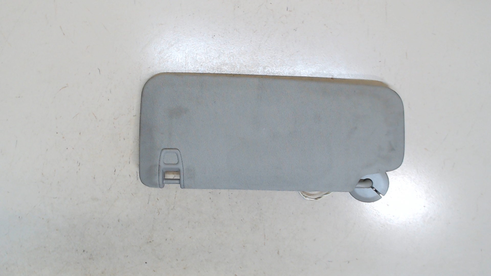 Козырек солнцезащитный