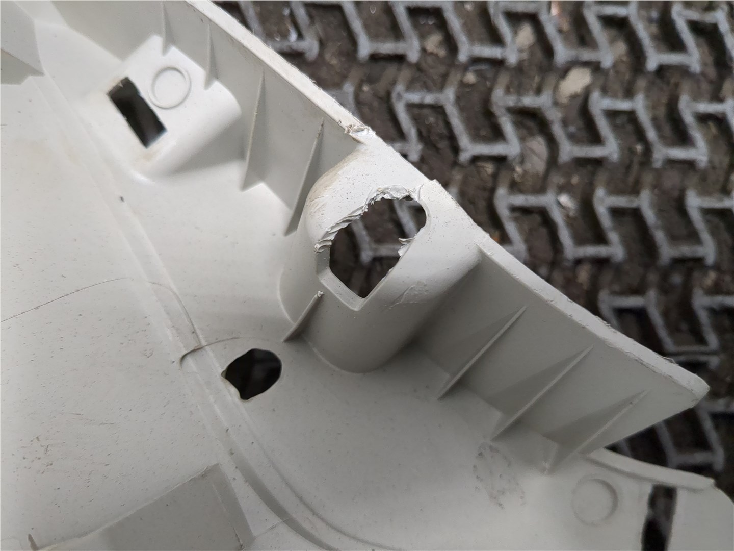 Обшивка стойки