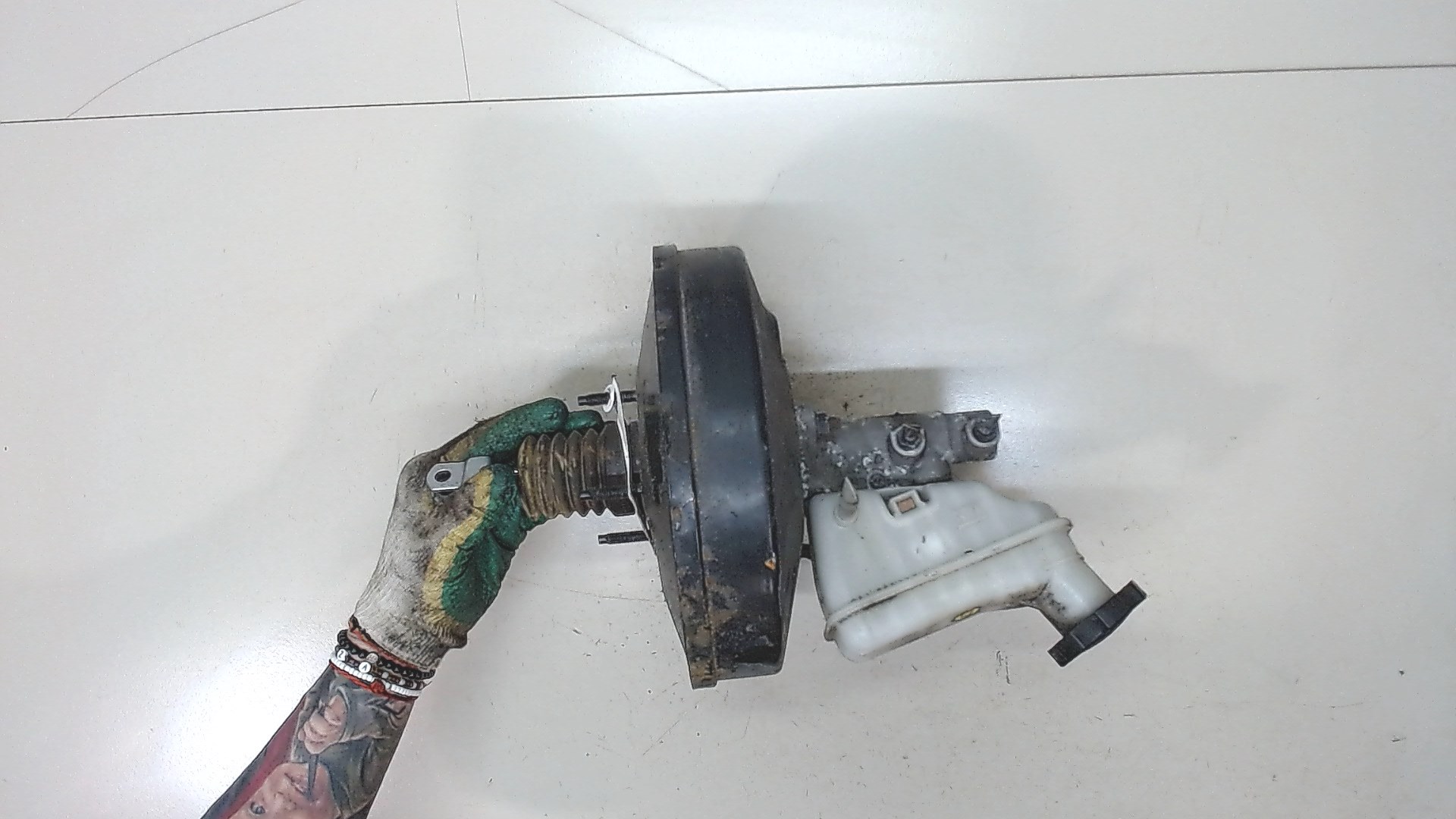 Цилиндр тормозной главный